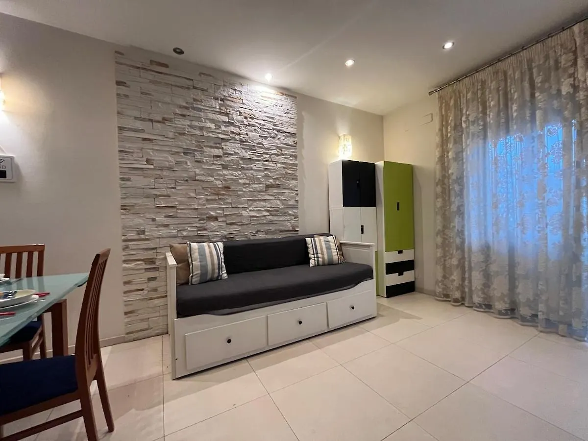 Charm Apartment & Relax Jacuzzi Roma-Gemelli