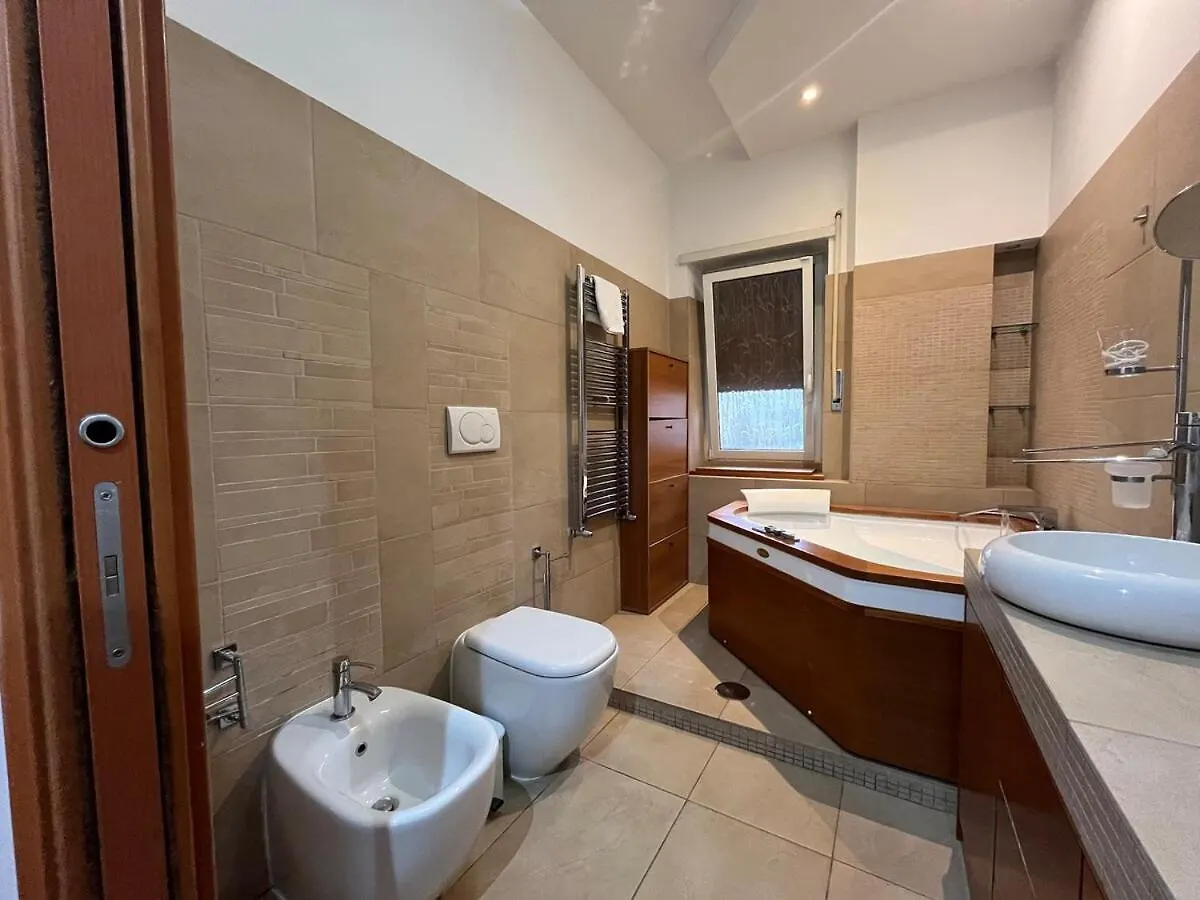 Charm Apartment & Relax Jacuzzi Roma-Gemelli